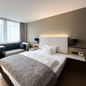 Zimmer mit Queensize-Bett